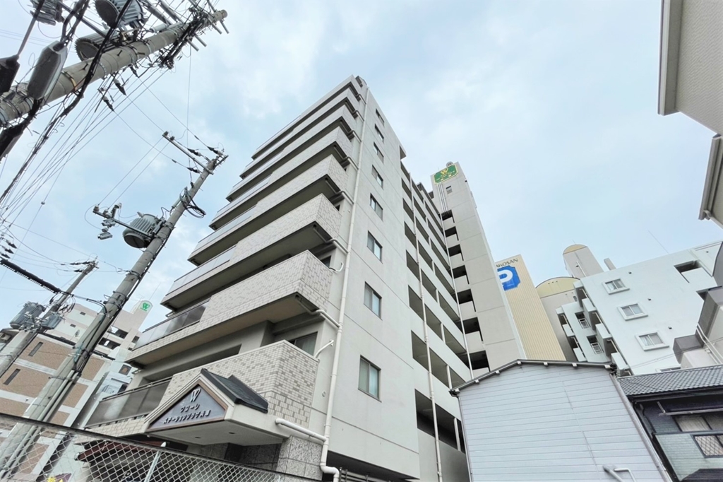 【JR兵庫駅・神戸高速大開駅】SRC造10階建てのマンションです